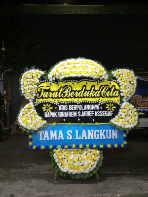 Papan Bunga Duka di Gaung Baru