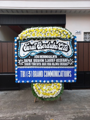 Papan Bunga Duka di Gaung Baru